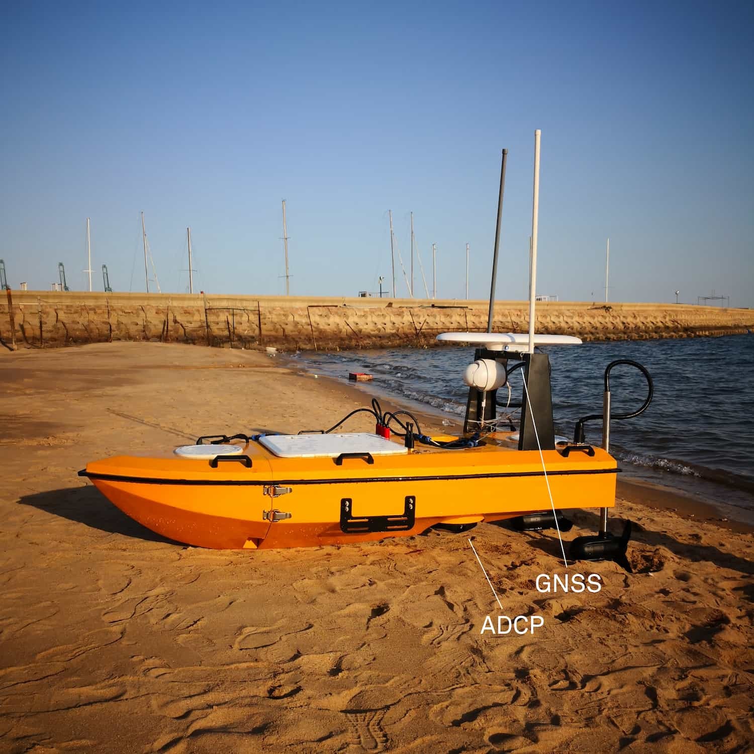 USV equipped with the Signature VM Ocean system and the Signature Service software for USVs and ASVs to measure water current and direction.