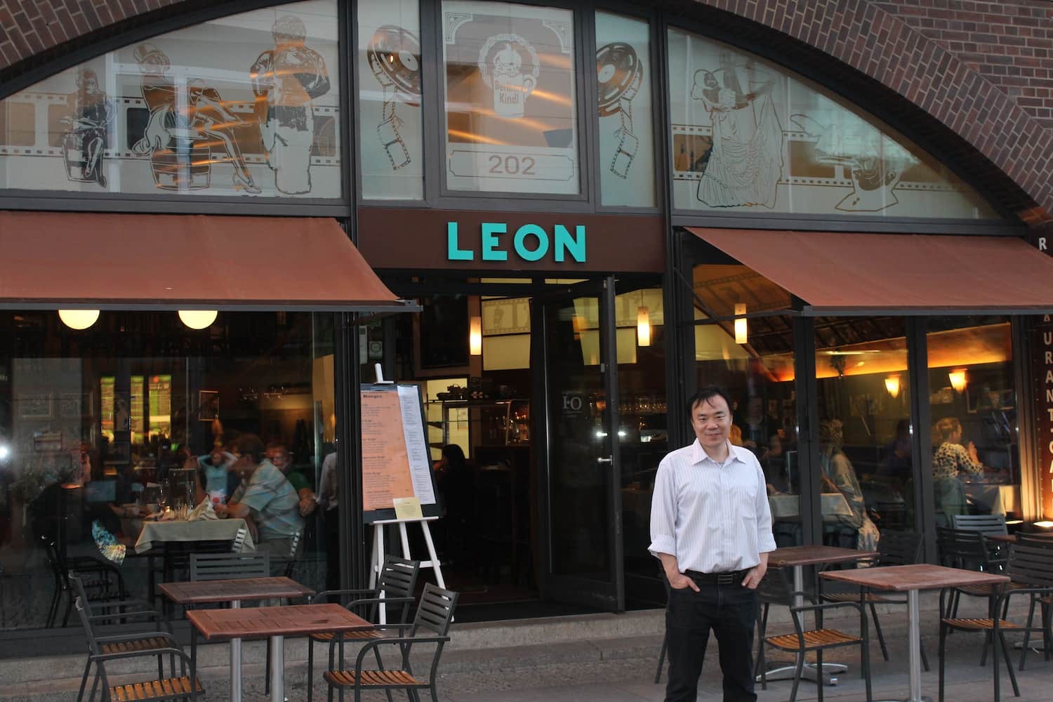 Leon fun photo