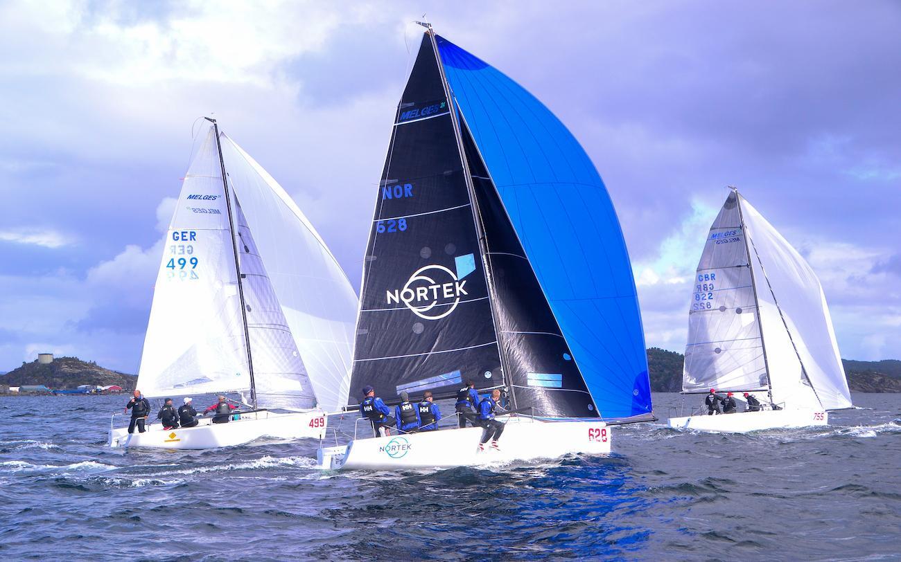 Nortek sailing team in the sea