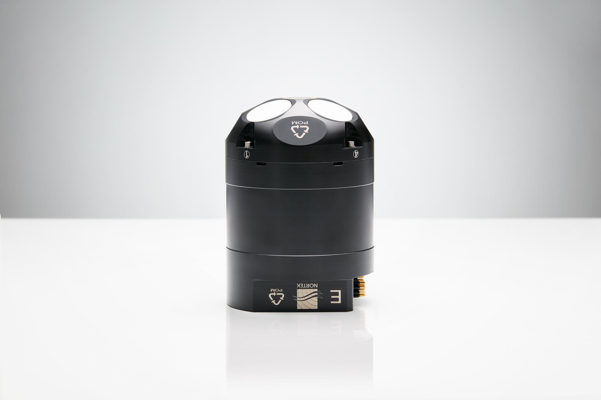 Nortek DVL500 Compact 300m side