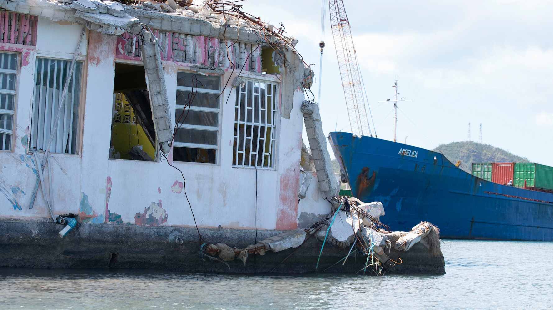 There was considerable damage on infrastructure due to the hurricanes that battered Colombia’s Archipelago of San Andrés, Providencia and Santa Catalina in 2020. Photo: Irene Lema/CEMarin.