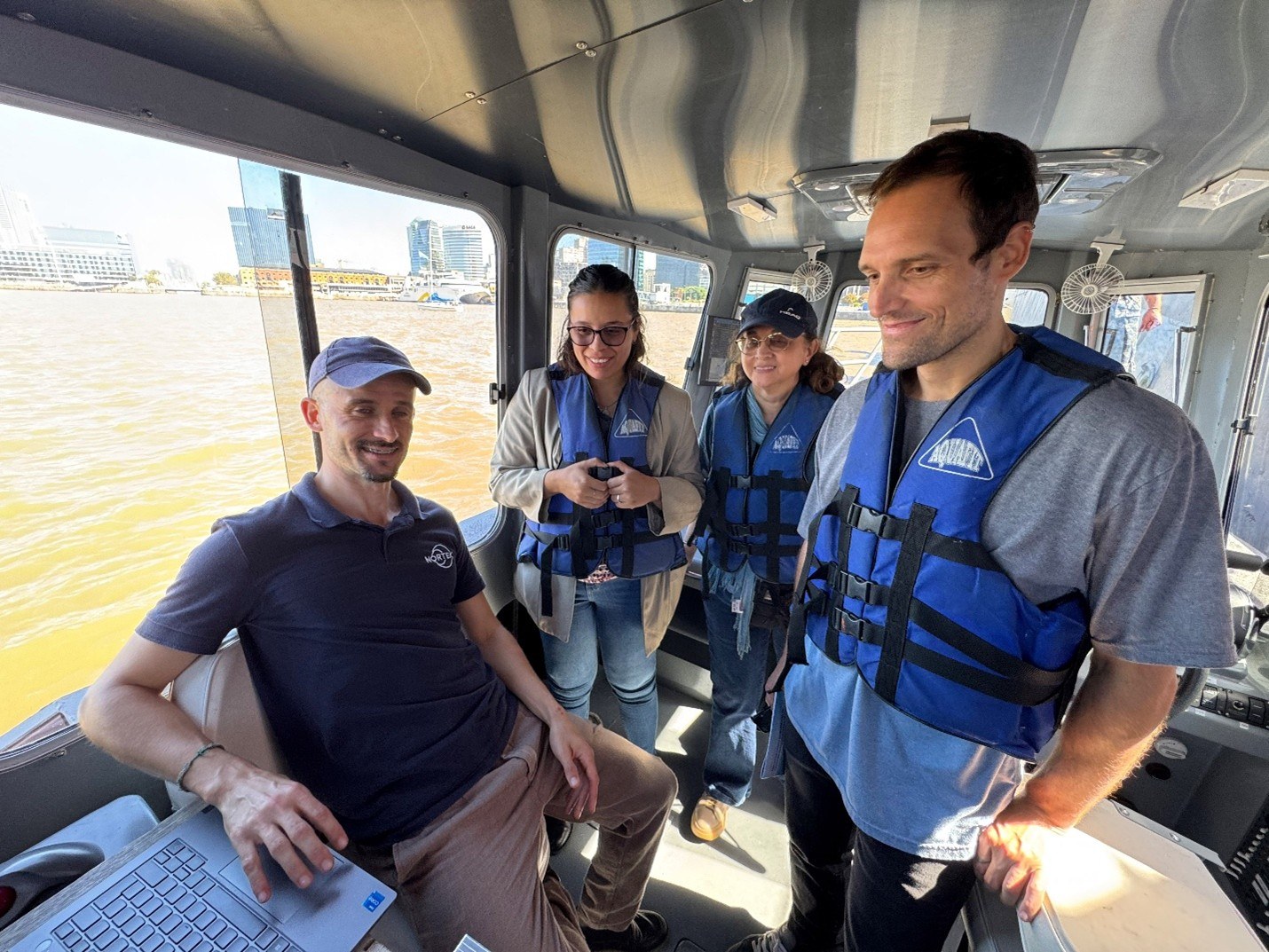 Norteks Pedro Pacheco demonstrates the VM system for attendees