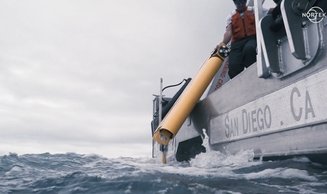 Del Mar Oceanographic’s Wirewalker with the Signature1000 ADCP for ocean research.